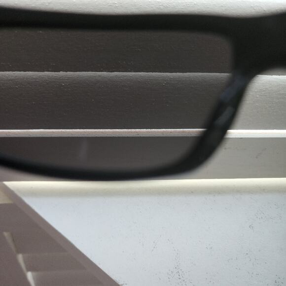 BURBERRY BLACK SUNGLASSES - Picture 6 of 10